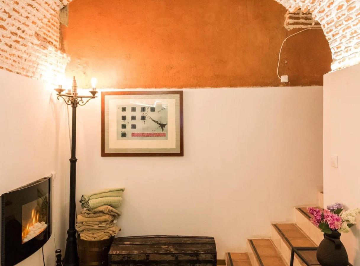 Encomienda Guest House Madrid Ngoại thất bức ảnh