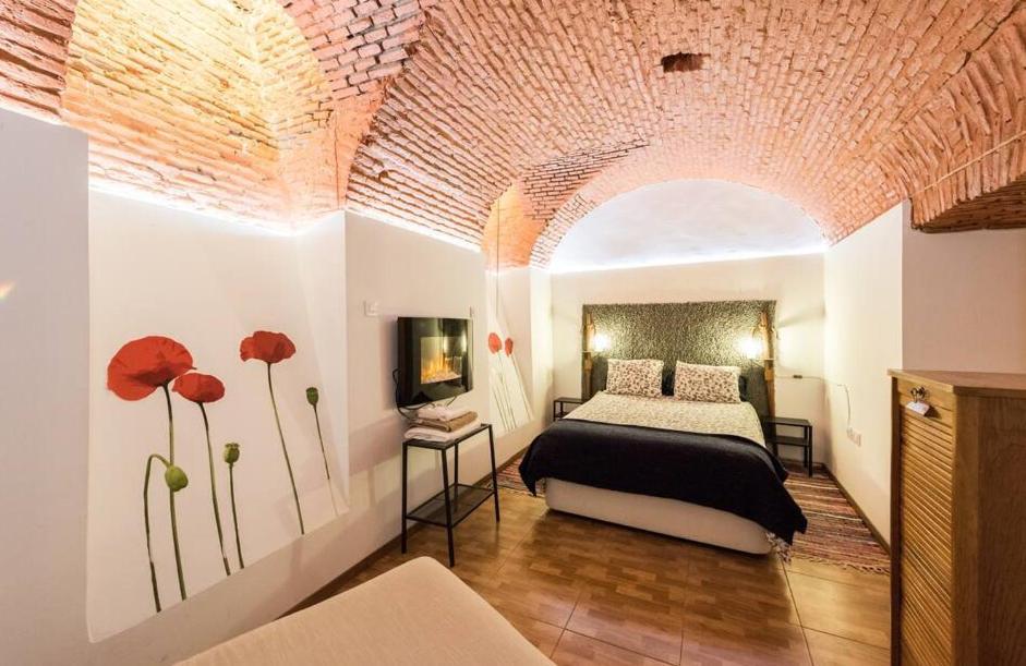 Encomienda Guest House Madrid Ngoại thất bức ảnh