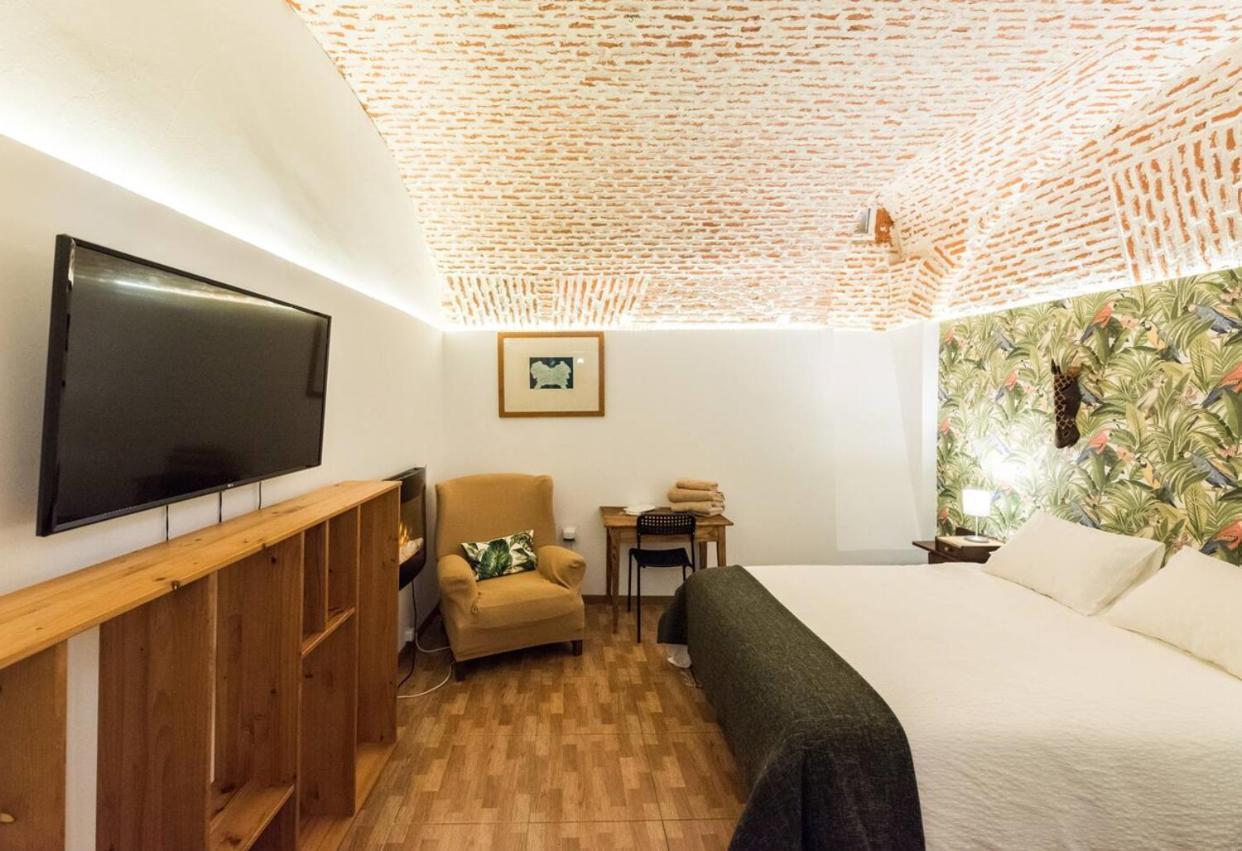 Encomienda Guest House Madrid Ngoại thất bức ảnh
