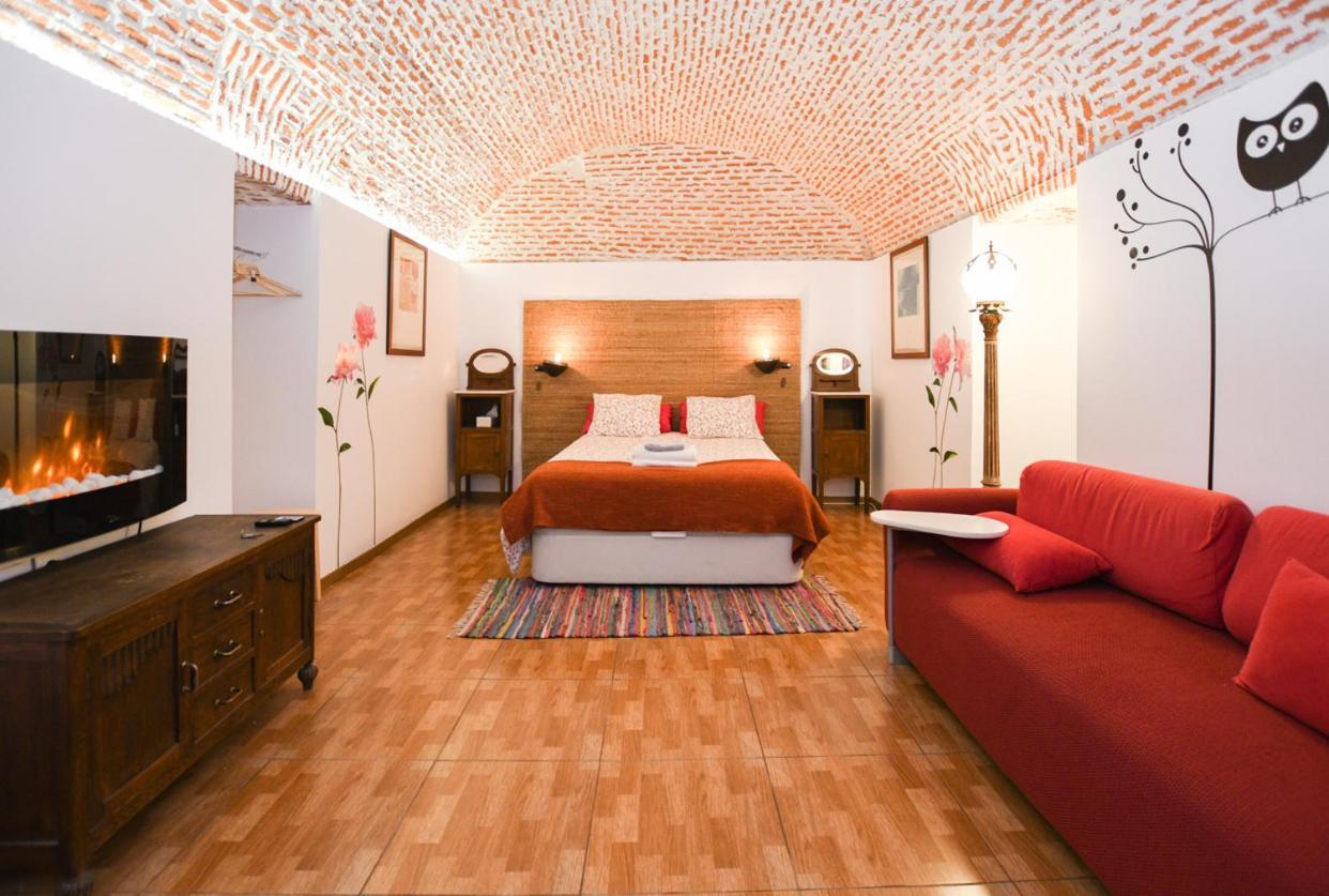 Encomienda Guest House Madrid Ngoại thất bức ảnh