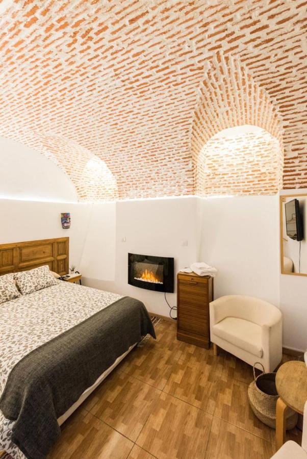 Encomienda Guest House Madrid Ngoại thất bức ảnh