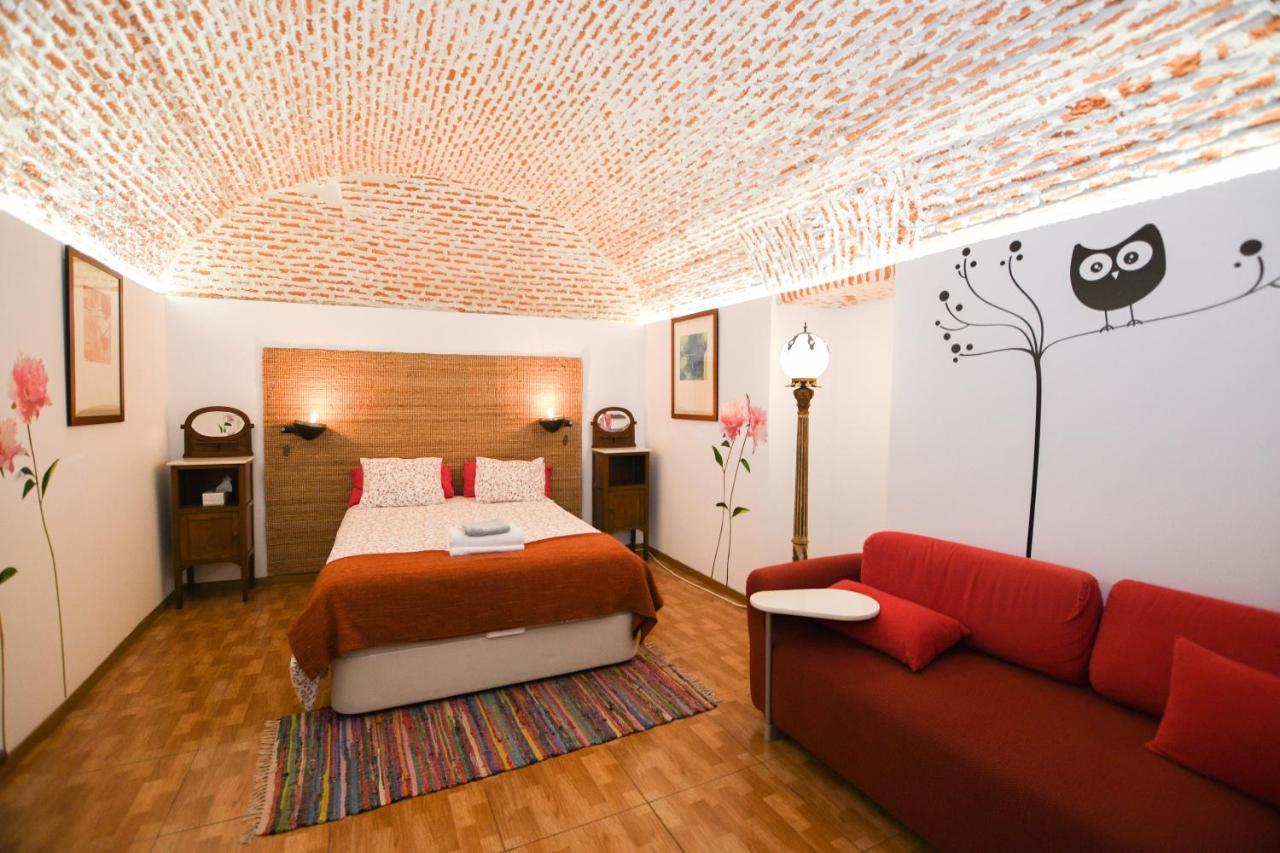 Encomienda Guest House Madrid Ngoại thất bức ảnh