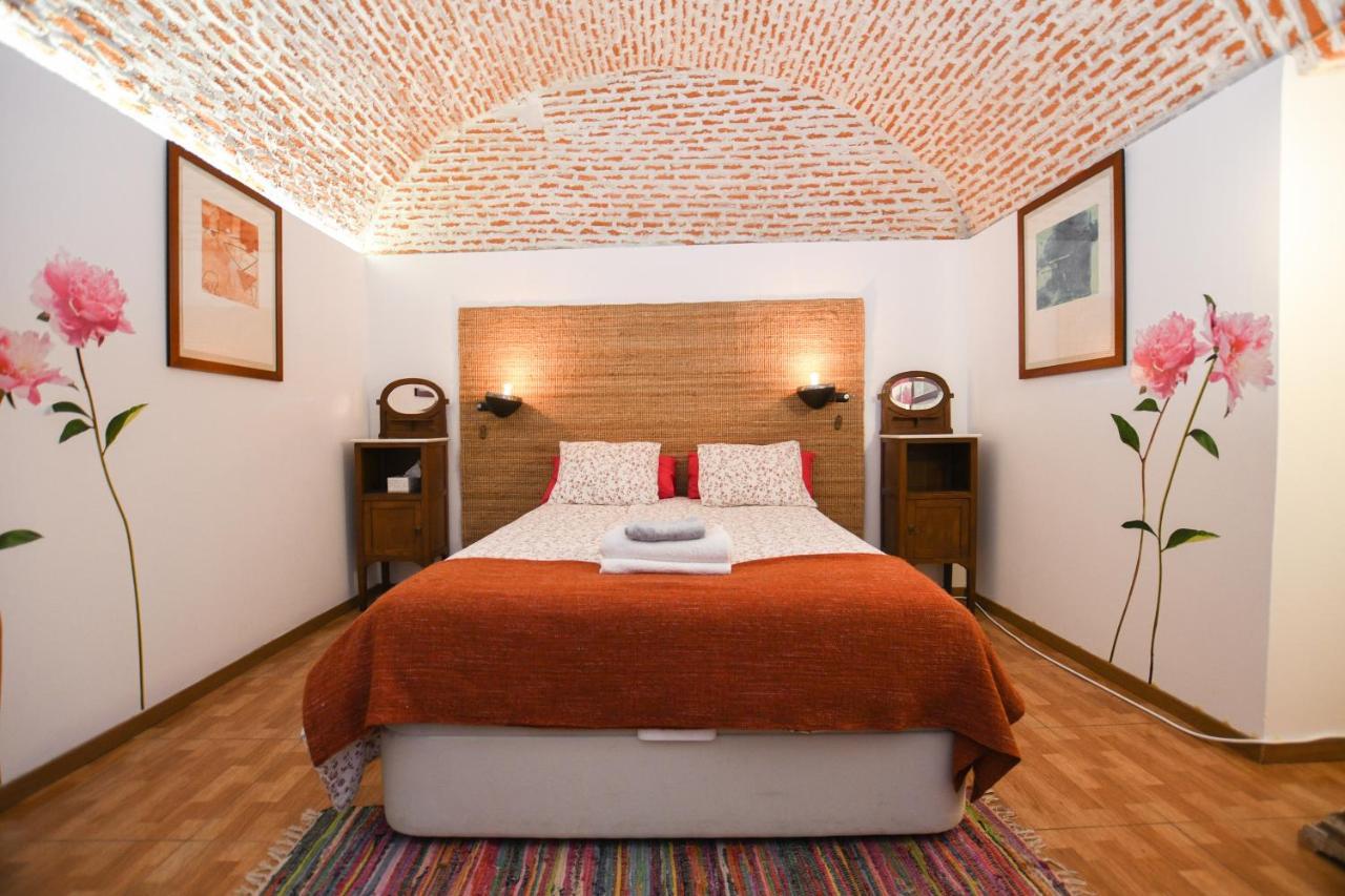 Encomienda Guest House Madrid Ngoại thất bức ảnh