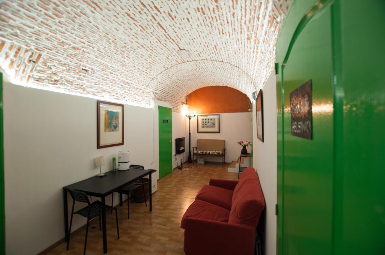 Encomienda Guest House Madrid Ngoại thất bức ảnh