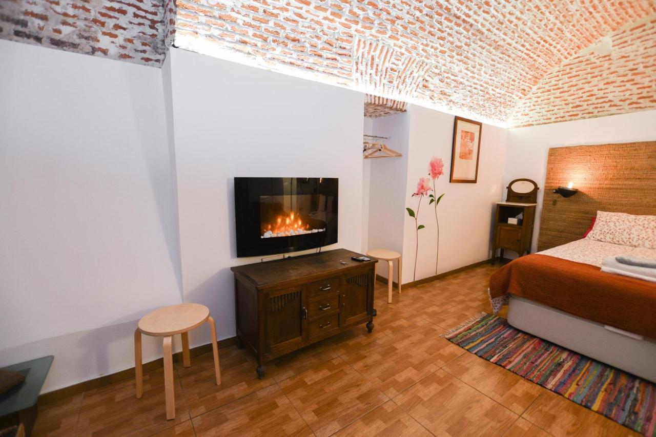 Encomienda Guest House Madrid Ngoại thất bức ảnh